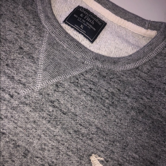 Abercrombie and Fitch crew neck - Picture 2 of 2